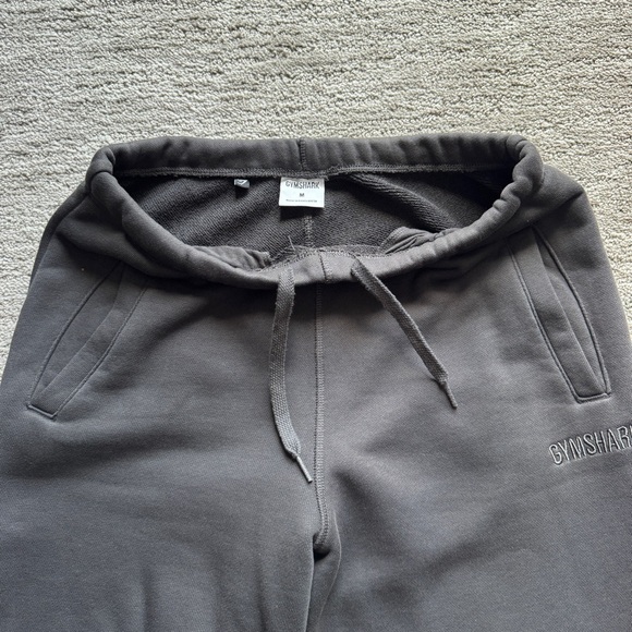 Gymshark Gray Cropped Sweatshirt - Picture 8 of 16